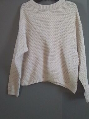 Universal Thread Cream Waffle Knit Crewneck Sweater